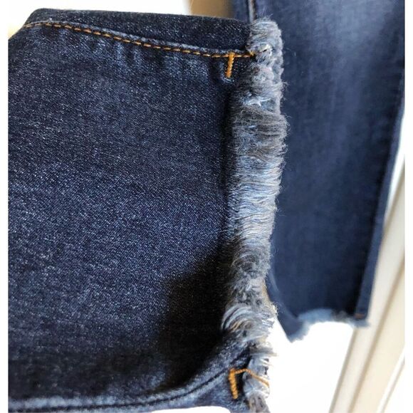 ANGRY RABBIT - L Sz 9 (29) Medium/Rise Fray/Hem Skinny Jeans in Dark Denim 👖 - Picture 10 of 16